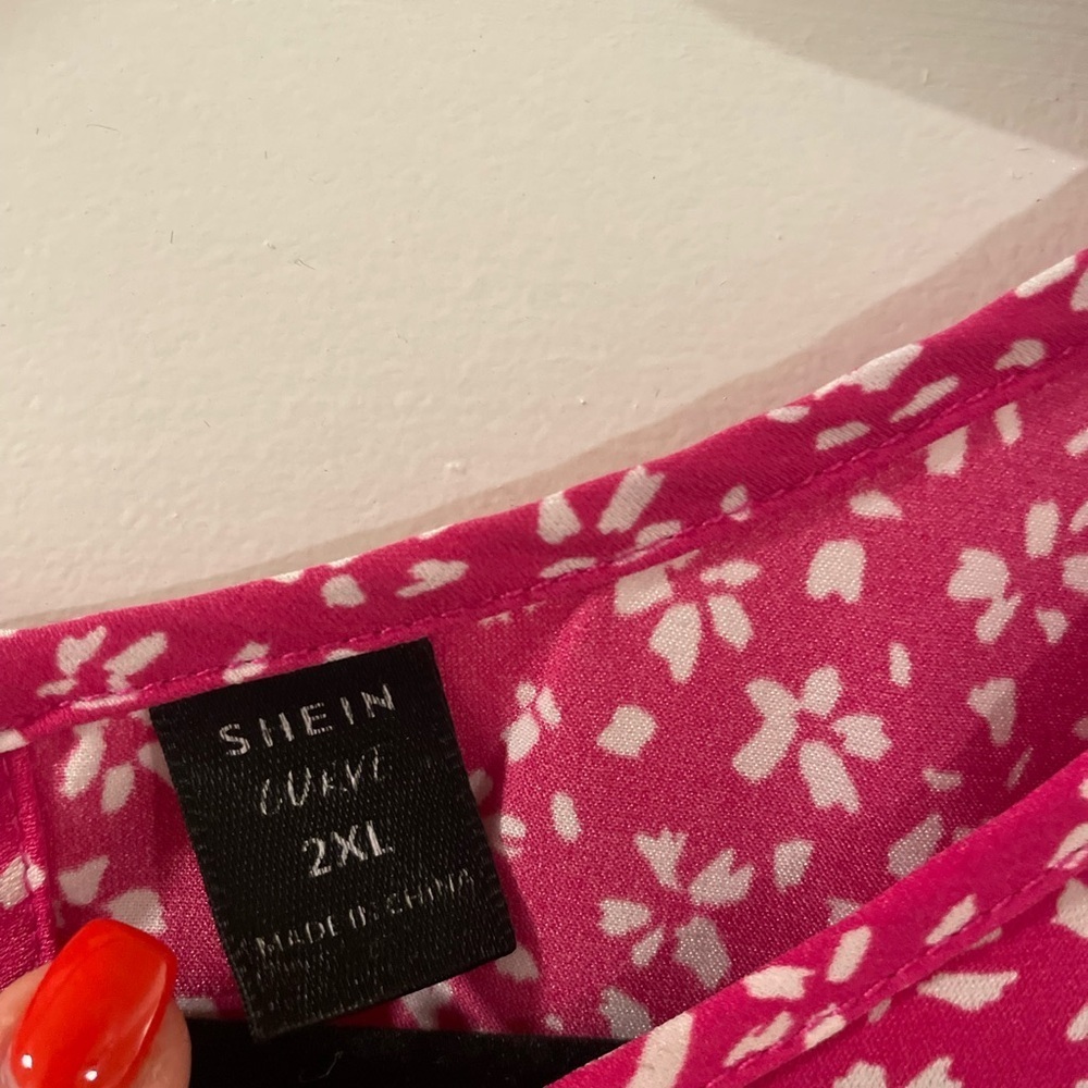 Women's Pink Floral Top - Picture 3 of 6